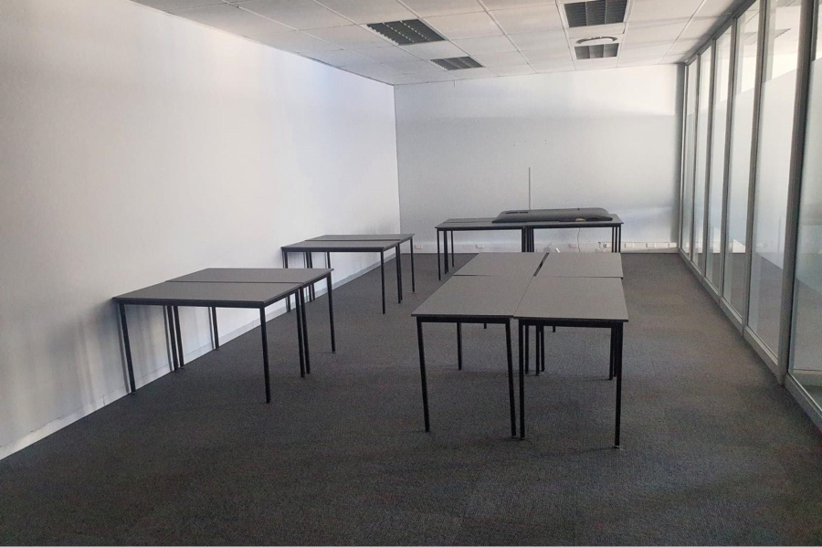 To Let commercial Property for Rent in Fairview Eastern Cape